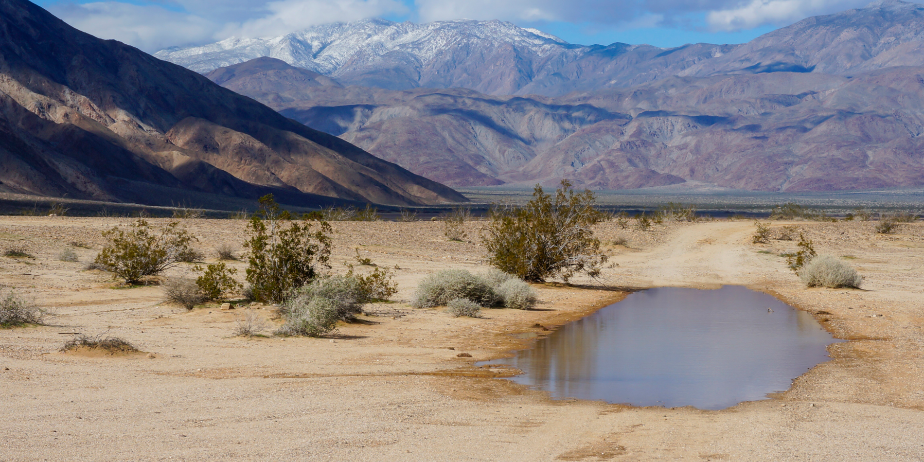 
To drink or not to drink? With a little help from the sun, a dehydrated hiker may no longer have to ask this question. | iStock/Lisay